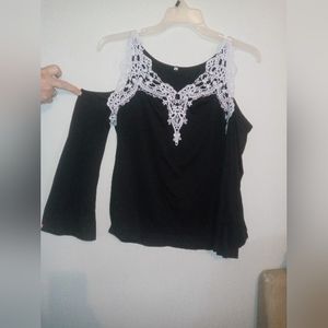 Off shoulder size XL top with beautiful lace detail